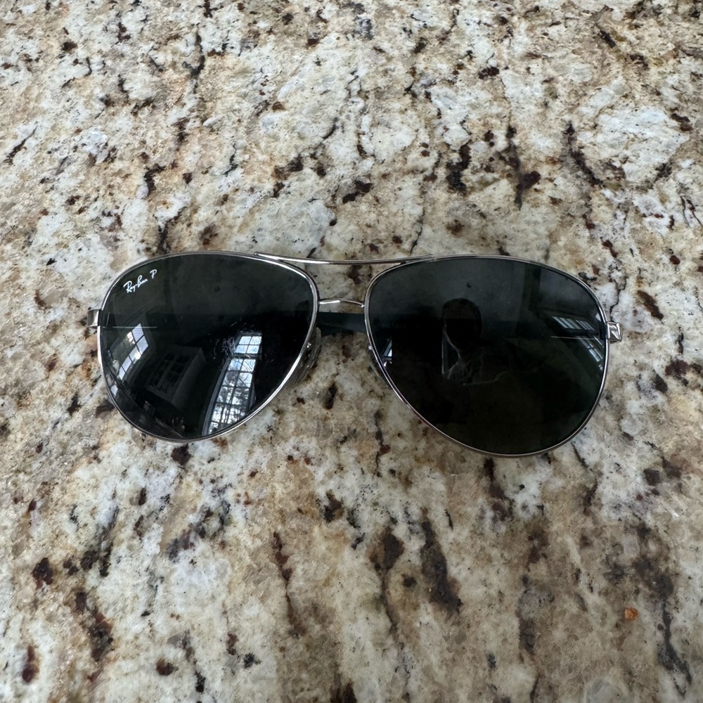Polarized Ray-ban aviators